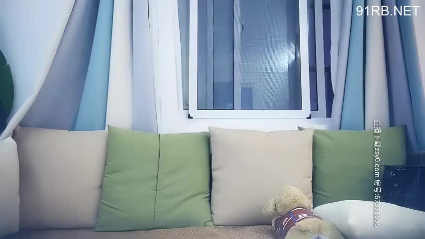 两个小辫子清纯系兼职学生妹，情趣酒店大圆床开啪，舔奶揉穴穿上肉丝，打桩机骑乘爆插，操的妹子啊啊叫 #偷拍视频 #偷拍 #国产偷拍,#学生妹