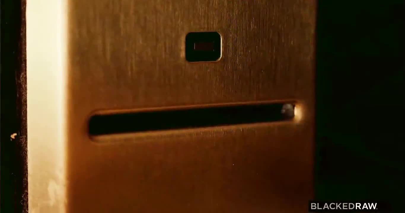 【欧美少女】有颜值有气质的御姐范小姐姐，千里迢迢送逼上门这样的美好性事向往也想啊，大长腿高挑好身材打炮冲击性奋
