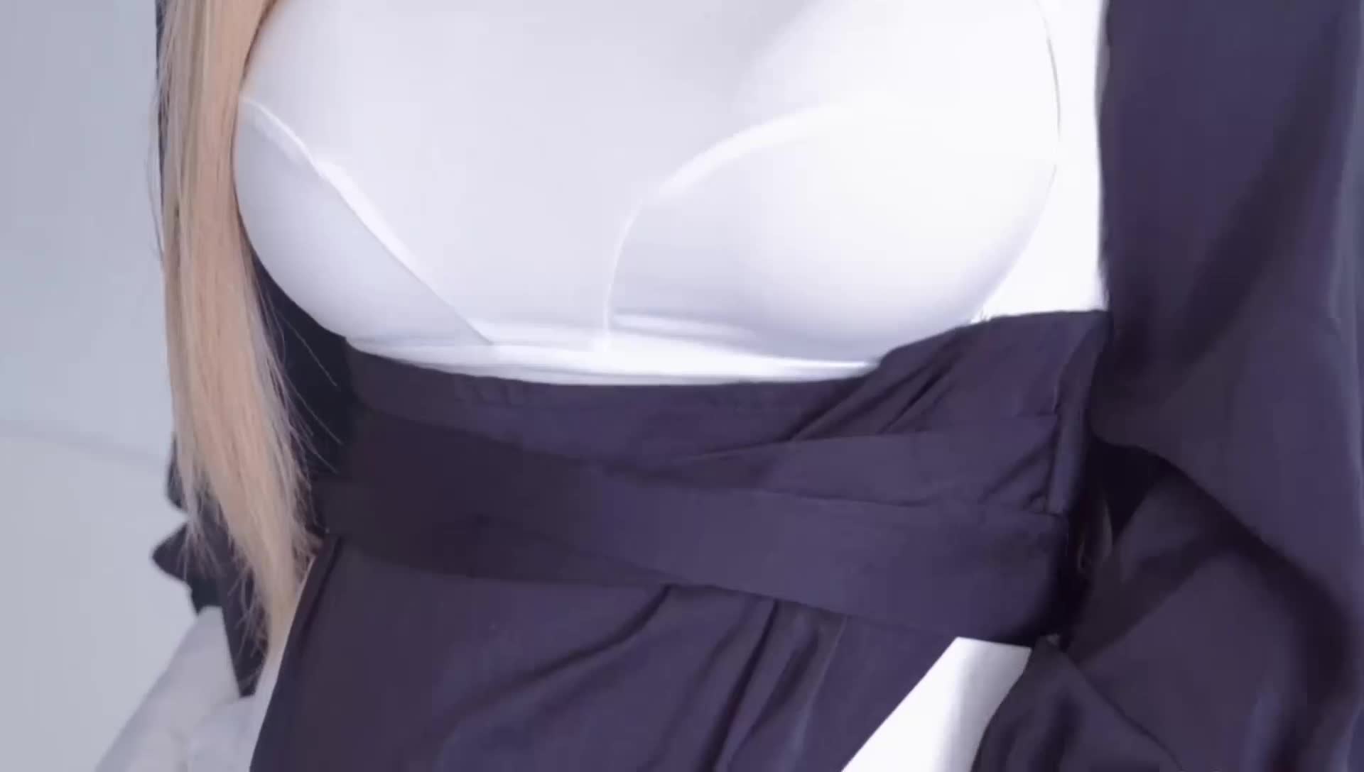 性感的修女勾引教徒用力操她骚穴#修女 #骚穴 #内射 #第一视角撸管专用把你喜欢的点点赞，让我看到你们喜欢的内容