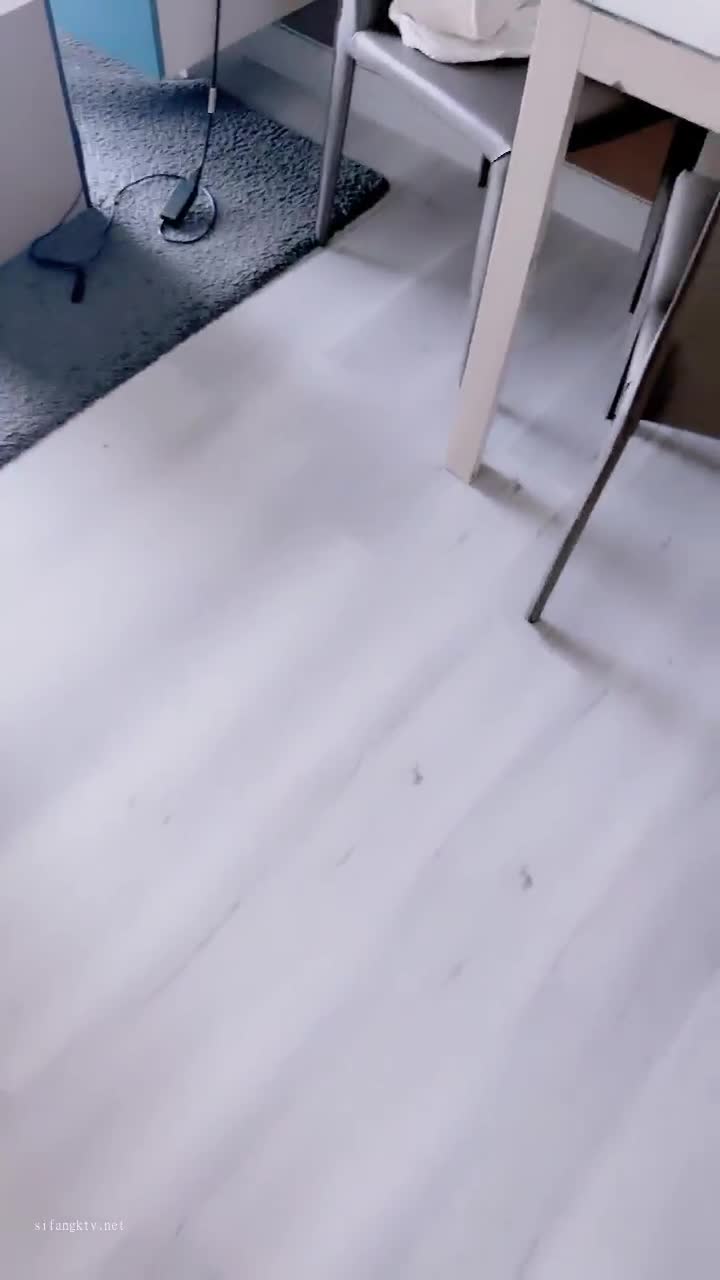 这巨屌真踏马的强，把小妹爽的飞起 #翘臀 #丰乳 #白虎 #口交