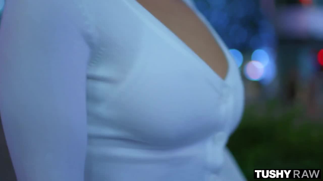 标题：TushyRaw【HD】性感荣誉榜女优：Honour May标签：#中文字幕 #欧美 #口交 #爆菊