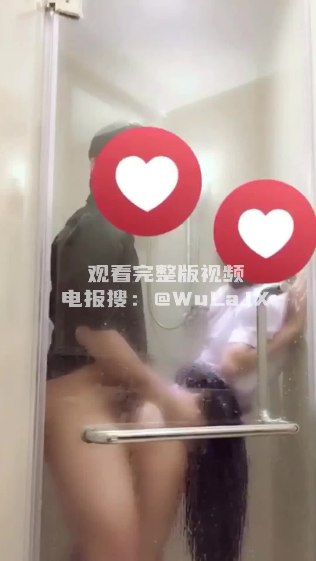 #大奶 #口交 女主身材不错奶子又大又白，男主大鸡吧各种姿势把女主操爽了95部视频合集已更新