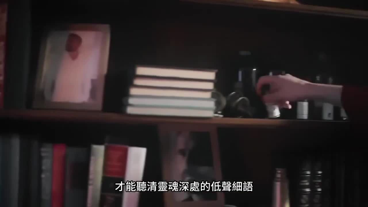 标题：女神与精液之媚黑人妻女优：Elena Koshka标签：#中文字幕 #欧美 #极品 #反差