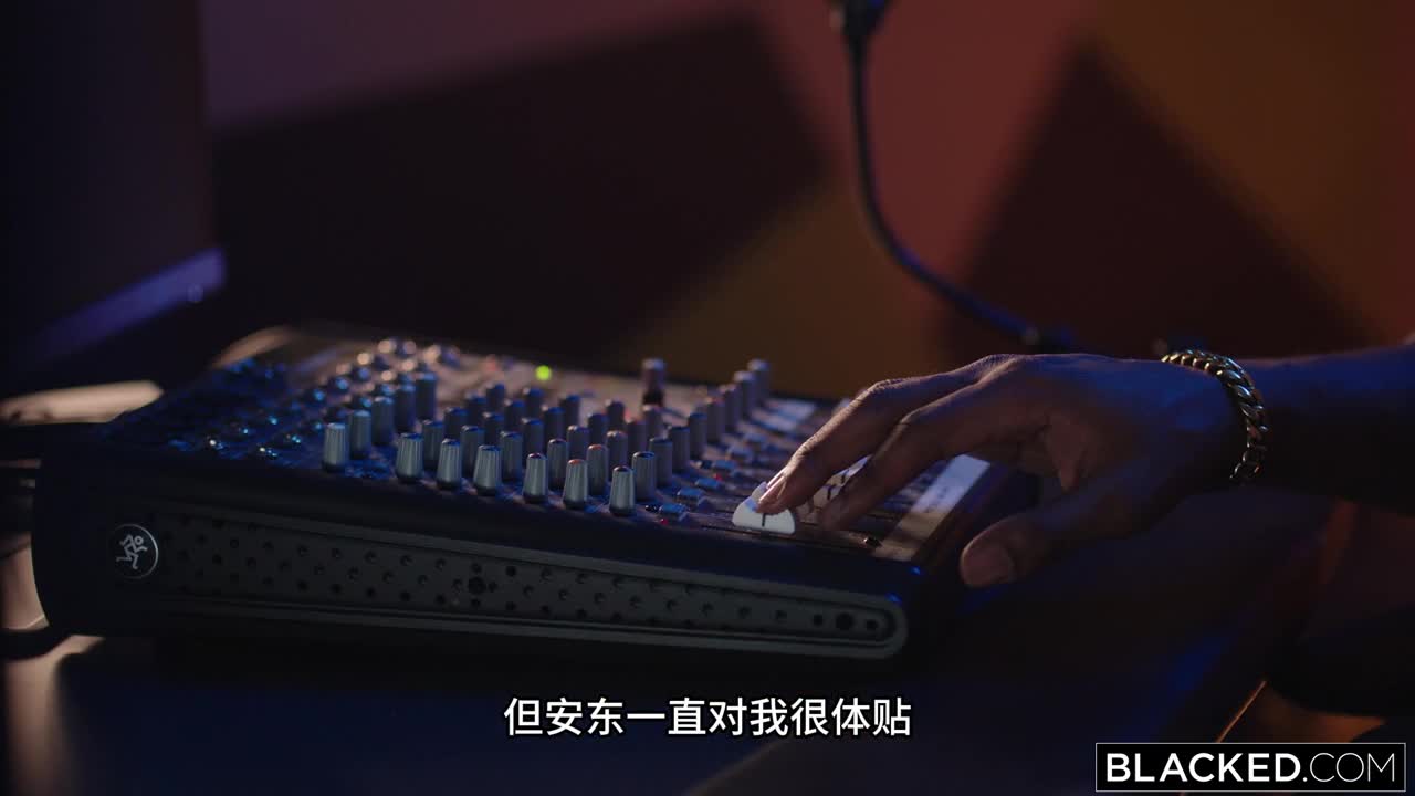 标题：Blacked【HD】毫无保留女优：Keisha Grey标签：#中文字幕 #欧美 #媚黑 #口交