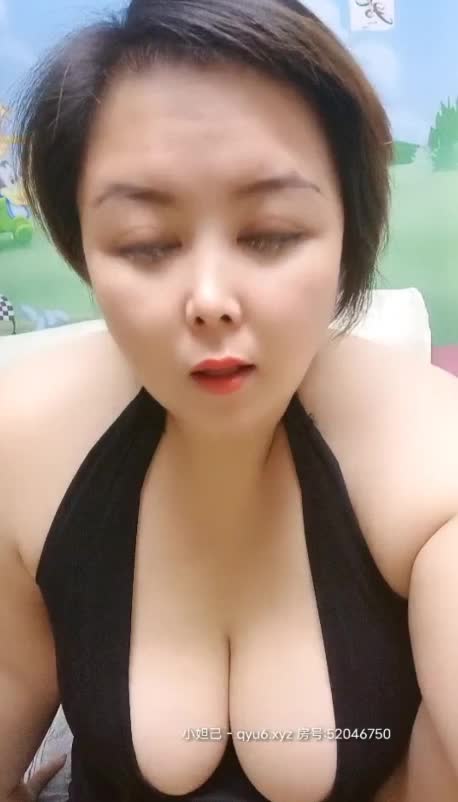 小奶猫：熙儿亚洲BBW坦克VIP群万部资源点这里万部坦克资源完整版#坦克 #巨臀 #国产坦克 #BBW #巨乳 #骚屁股 #肥臀
