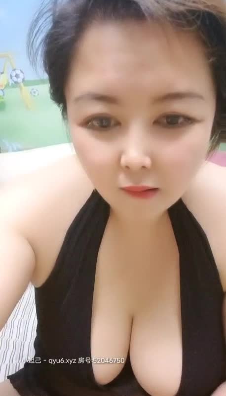 小奶猫：熙儿亚洲BBW坦克VIP群万部资源点这里万部坦克资源完整版#坦克 #巨臀 #国产坦克 #BBW #巨乳 #骚屁股 #肥臀