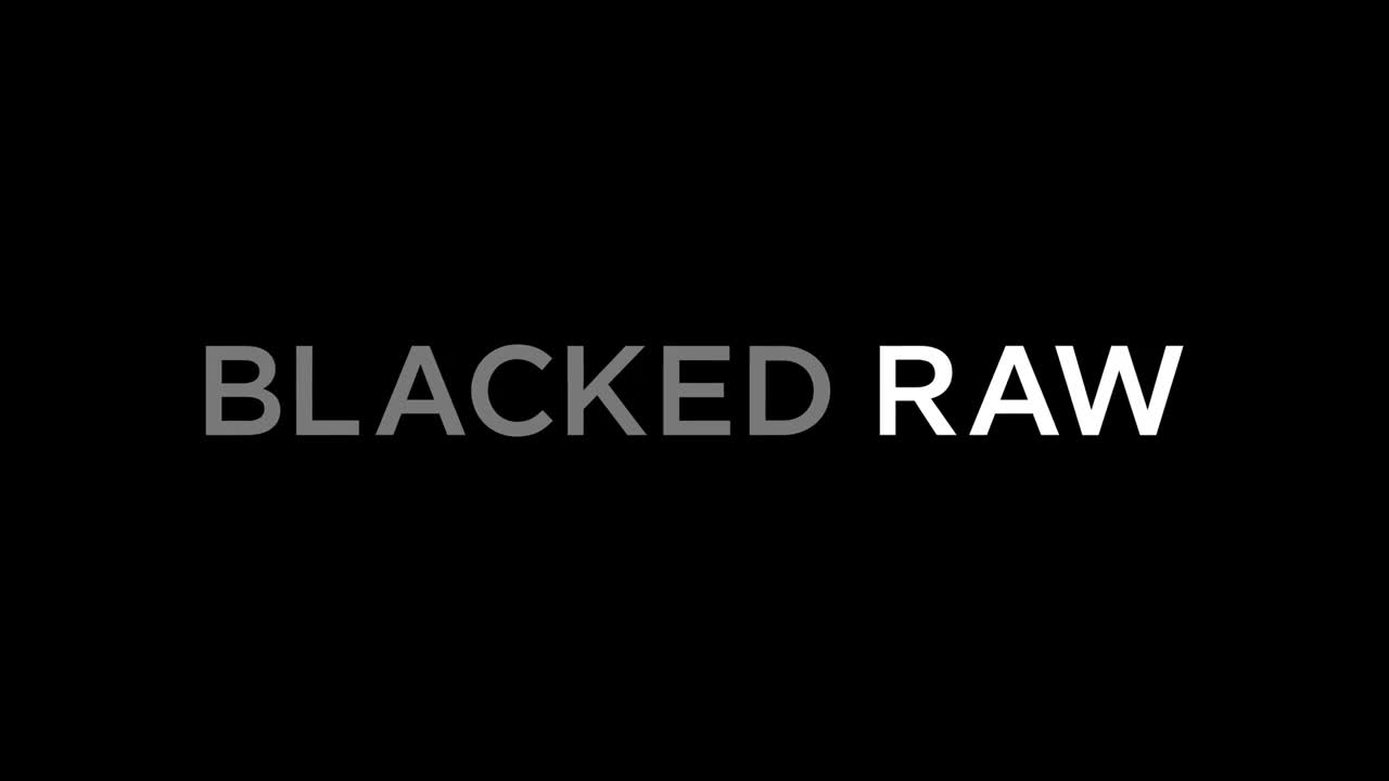 标题：BlackedRaw【HD】淫荡的大房子女优：Eve Sweet标签：#中文字幕 #欧美 #媚黑 #巨乳