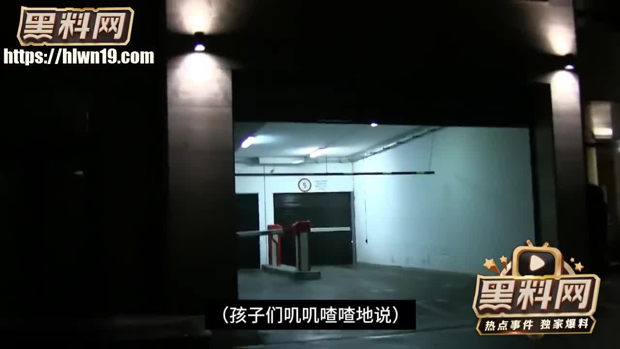 捷克街头搭讪系列之亚裔面孔的小姐姐去捷克旅游结果遇上公寓接待下班热心小哥将妹子带回公寓半夜就是一顿干！