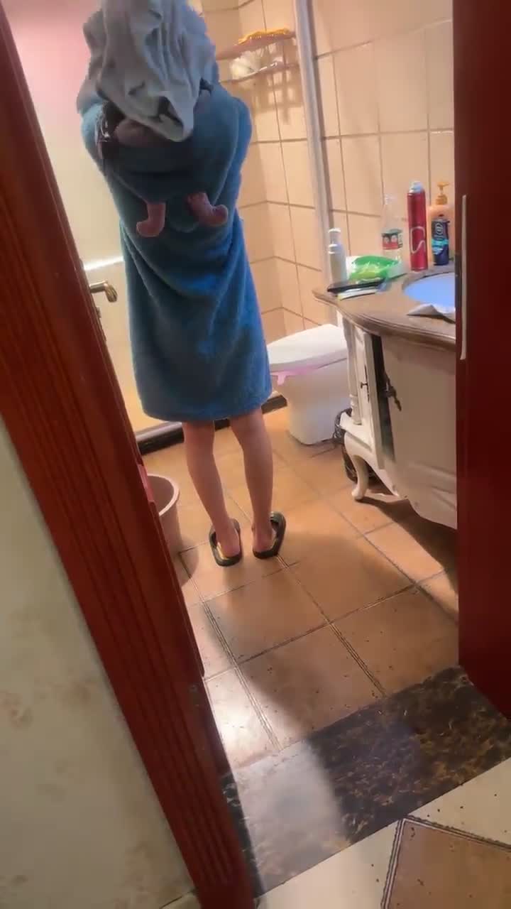 #女友和闺蜜 #群P #bbw #做爱 换妻群交淫乱现场！堪比岛国大片