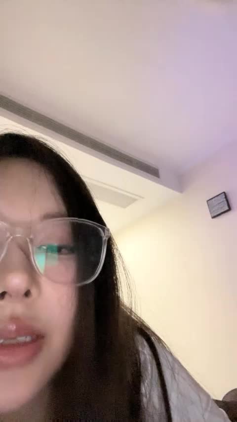 #cos白衣小女警丰乳肥臀高颜值！情趣制服性感网袜，小尺度诱惑，白嫩美乳，扒开内裤揉肥穴