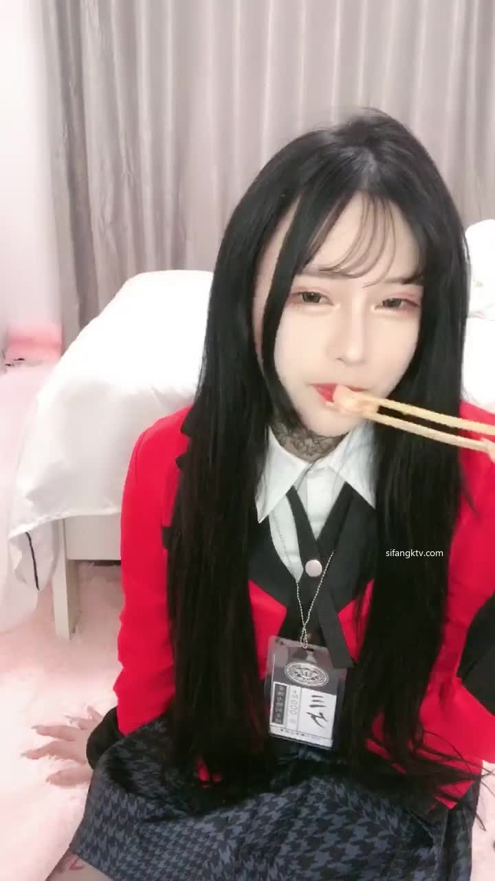 JK双马尾~【乃爱】【奈奈】在校女学生美少女C罩杯#jk #双马尾 #可爱 #极品 #色播 ①全片70分钟 已上传app全国约炮大全