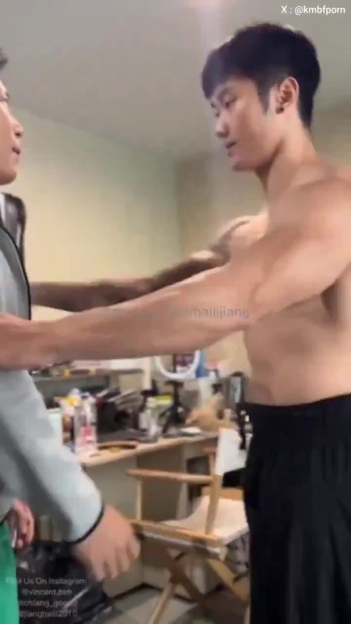 宿命 肌肉哥哥三人行