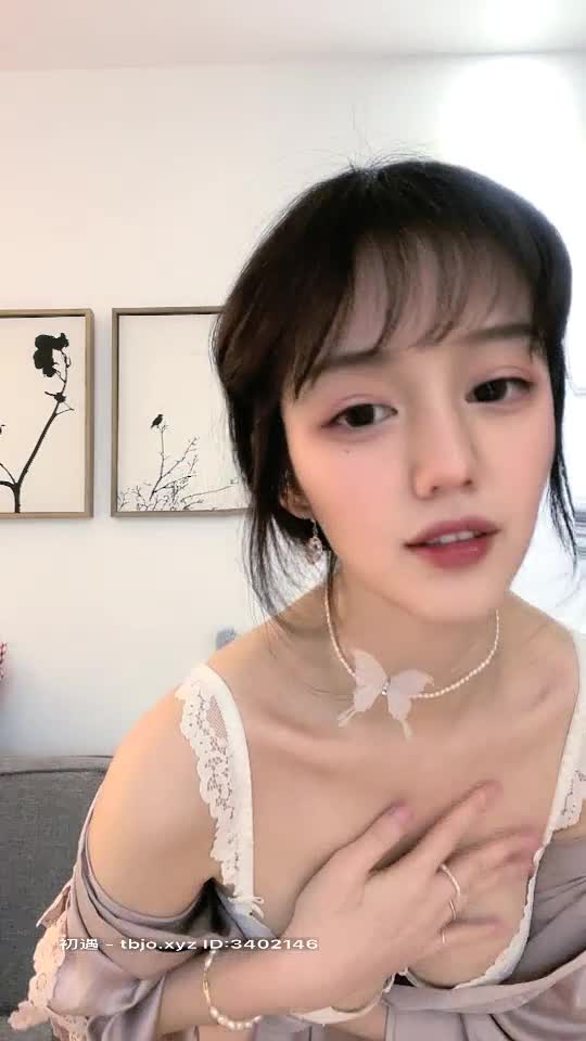 超高颜值美女，校花级别下海直播     二十万完整版萝莉资源已更新vip群        永久会员88 物超所值   ️全国约炮大全