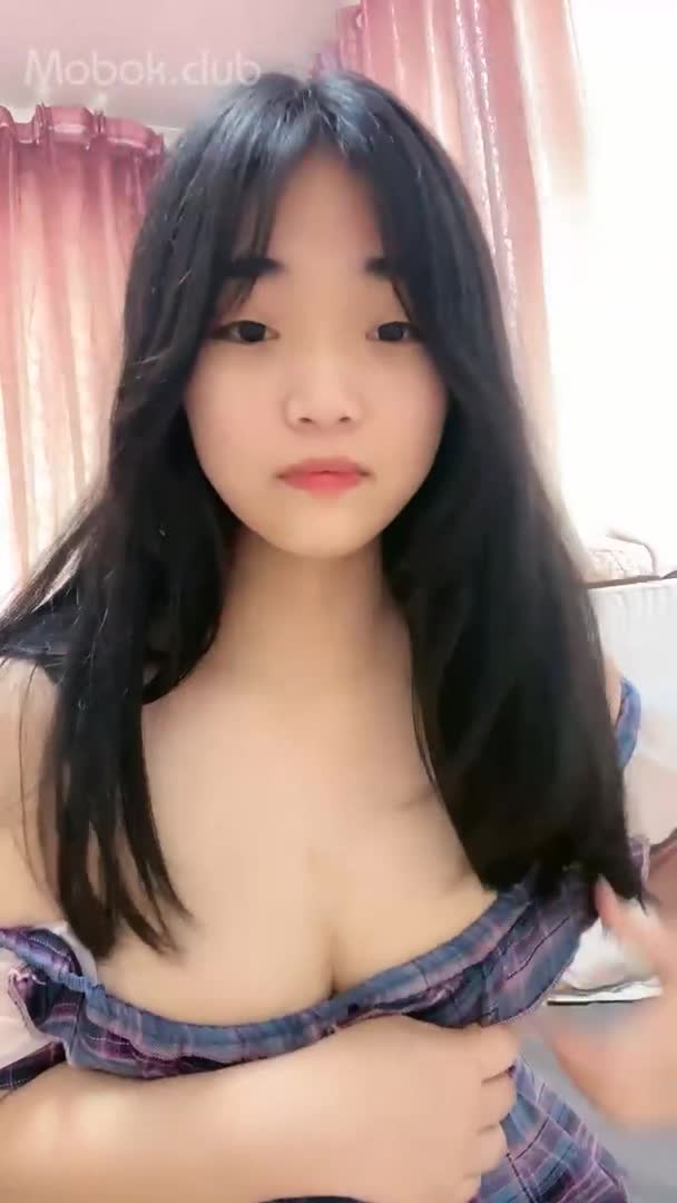 #巨乳骚货 #短裙 #性感【巨乳骚货精选】大奶D罩杯甜美乖巧OO後可愛萌妹,性感穿短裙,肥女水都多,被男友幹完床單全濕了1