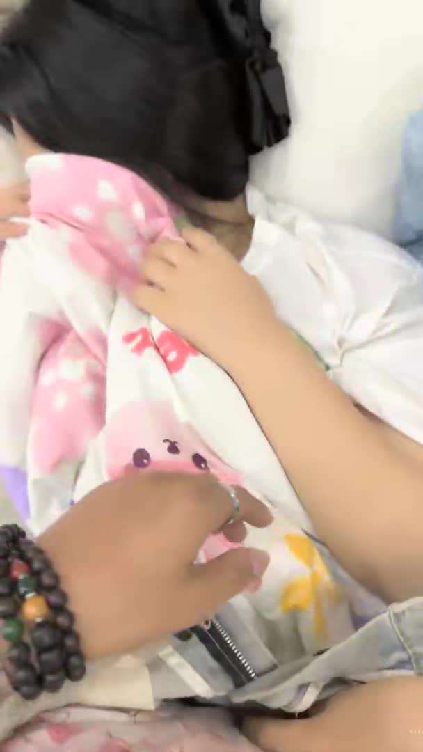 #巨乳骚货 #极品 #都市【巨乳骚货精选】从学生妹到都市丽人，每一晚都有新的体验，车震女神的奶子好极品3