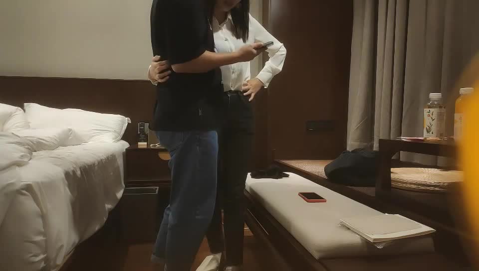#巨乳骚货 #良家 #少妇【巨乳骚货精选】中国人不骗中国人专搞阿姨深夜约良家少妇姐姐穿着开档丝袜搞