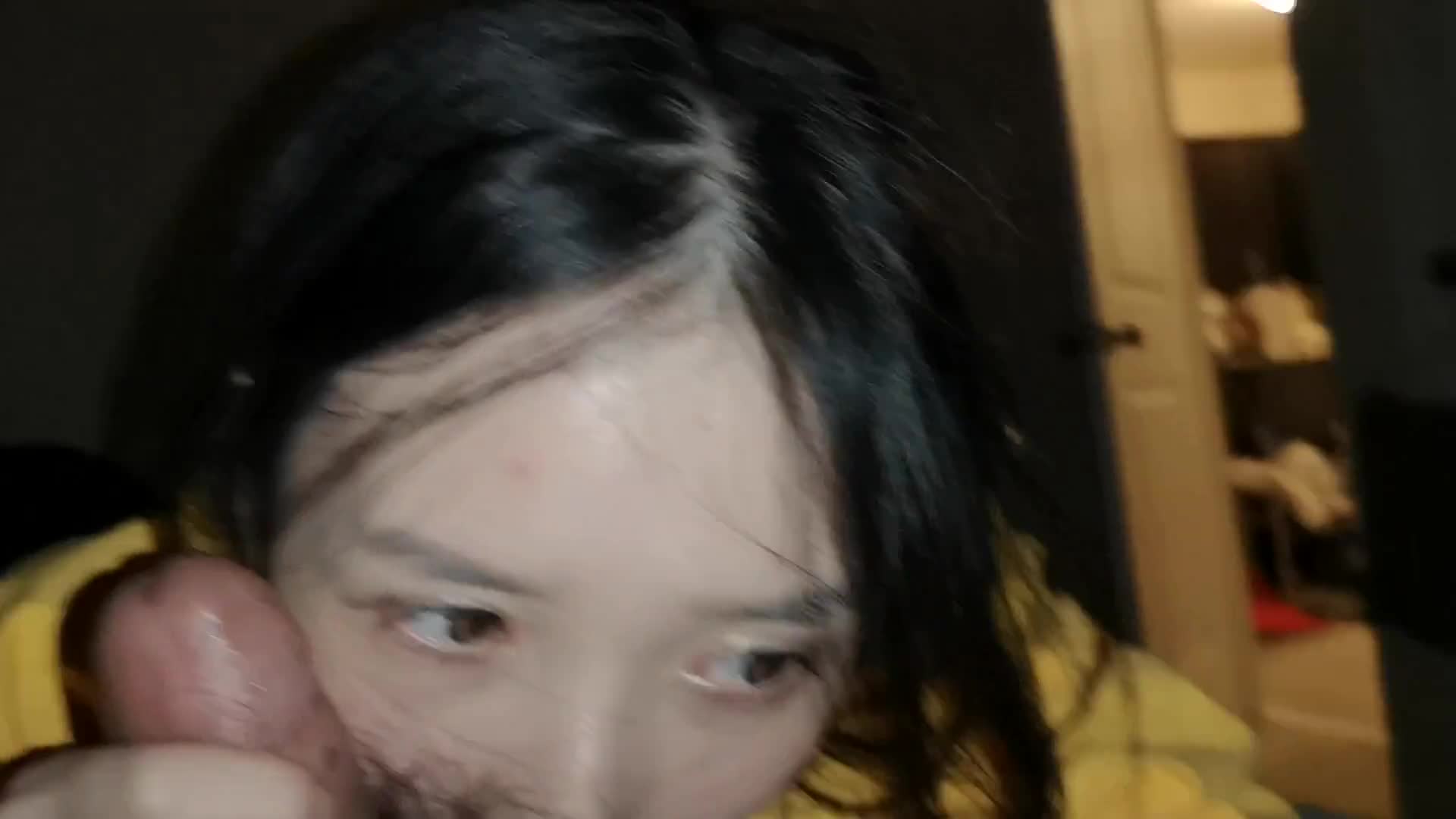 郑州高颜值大美女徐媛与大学男友一手流出！无水(20V) #泄密 #超精品 #颜值点此查看更多
