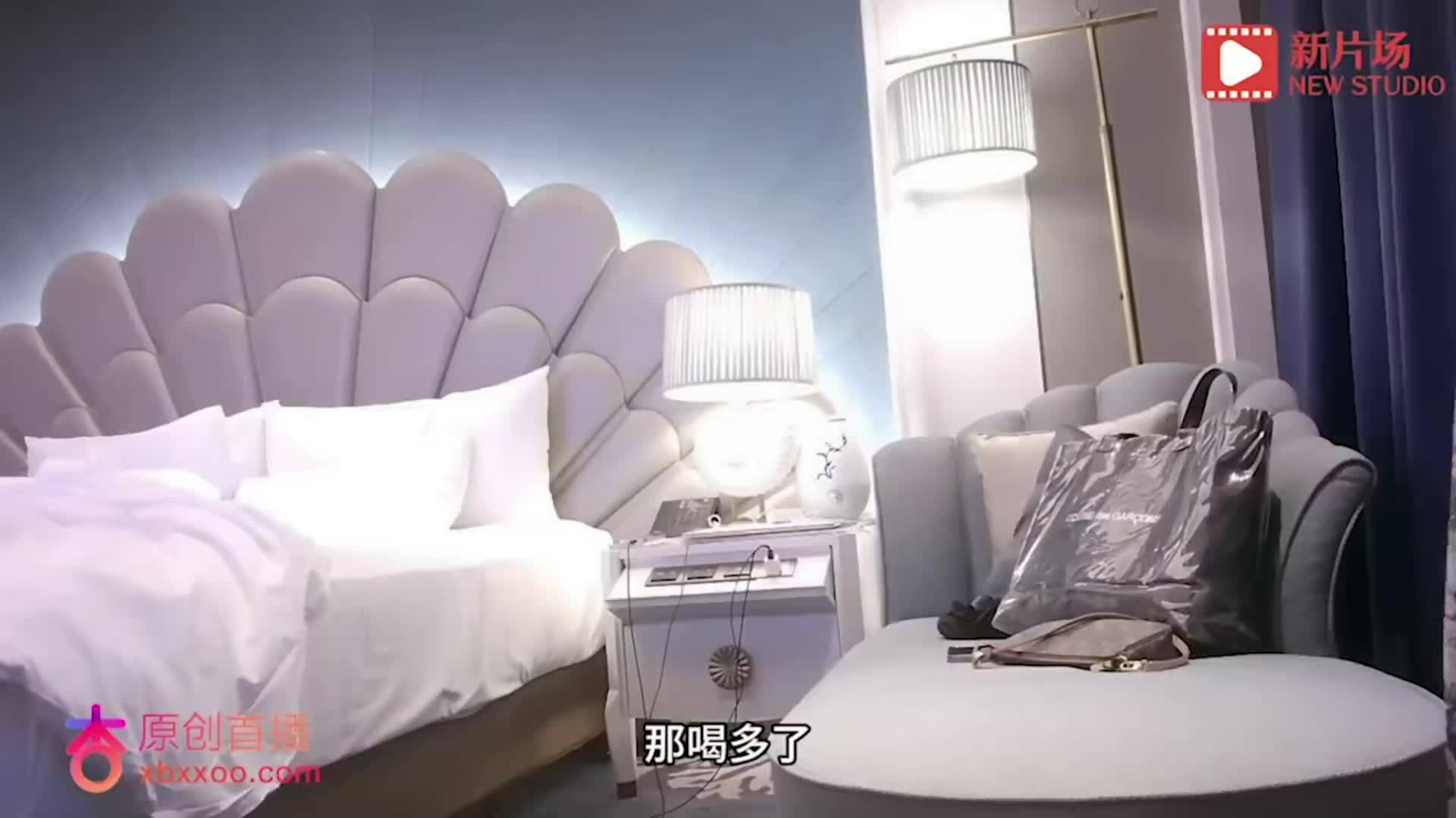 #巨乳 #黑丝 #探花 #口交 #后入酒店约操_模特身材的碎花裙妹子居然是个反差淫娃