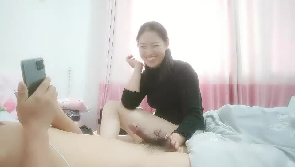 #巨乳骚货 #老师 #口交【巨乳骚货精选】26岁培训机构数学老师 午后爱巢内激情如火 肤白奶大 口交69 共享鱼水之欢