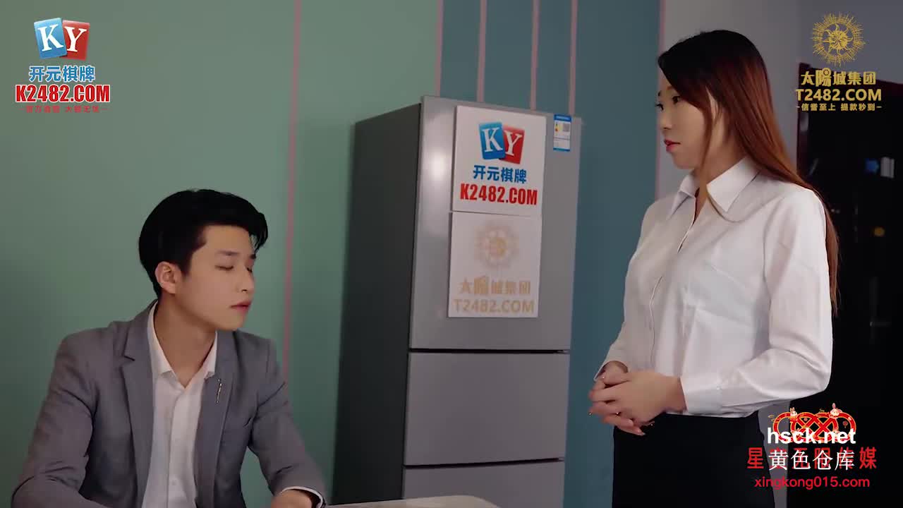 #口交 #中出 #后入 #人妻 #黑丝照顾朋友貌美人妻 完成操穴接力后入中出黑丝口交上位