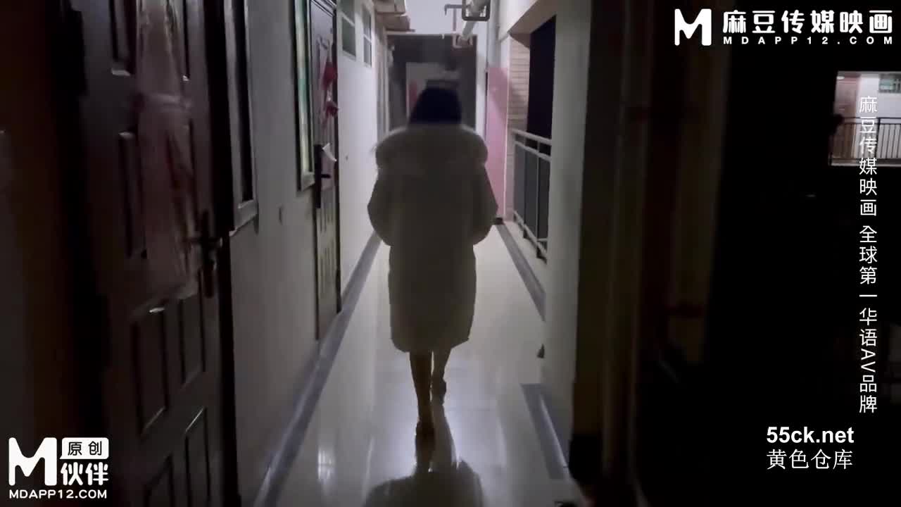 标题: 麻豆映画传媒x三只狼.SZL-031.洛溪
