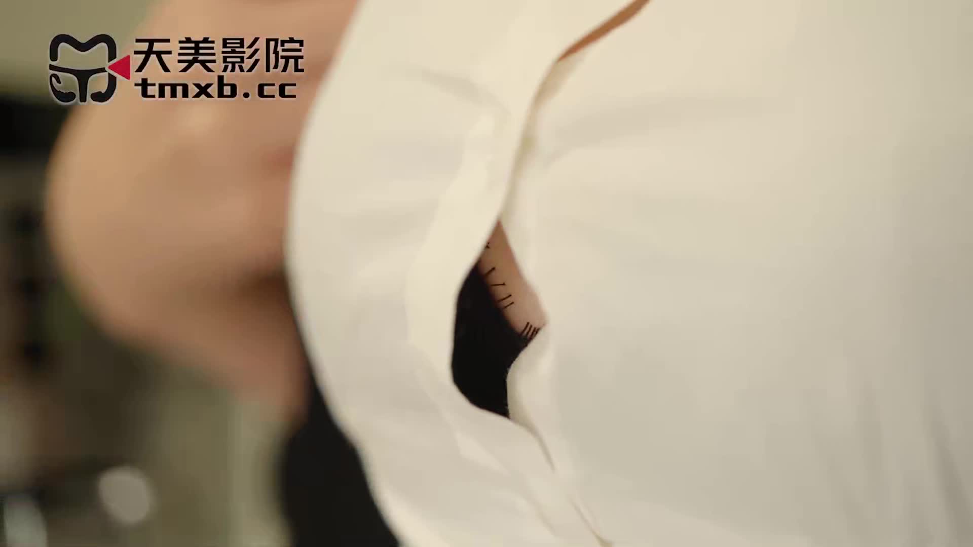 #巨乳 #上位 #抠逼 #黑丝 #长腿匿名强制性交