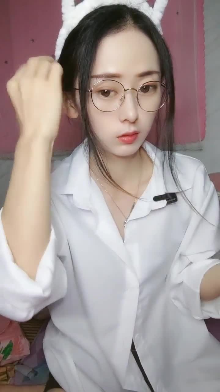 #小美 极品气质女神 高颜值眼镜反差婊！道具自慰 炮机狂插小穴