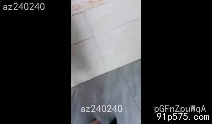标题: 挑高跟鞋的动作太优雅！这样的阿姨勾引你你干不干她收藏: 278作者: #az240240 关键词: #高跟鞋 #动作 #优雅 #阿姨 #勾引