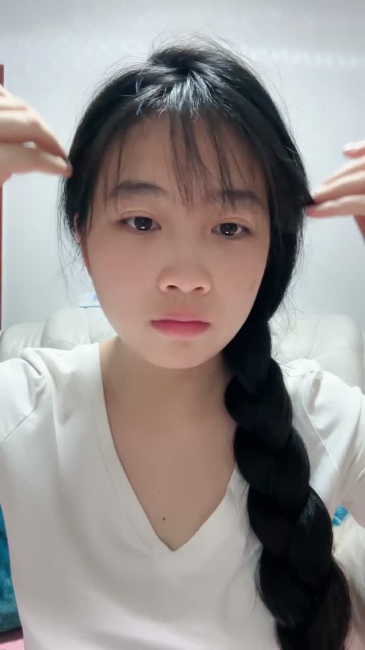 06清纯学妹】麻花辫清纯可爱学妹 奶子坚挺 抠逼自慰 掰穴特写