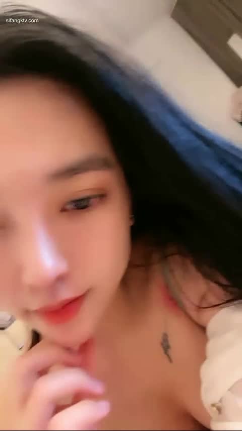 无敌美腿王【高颜值女大学生】道具狂插~快要爽晕了