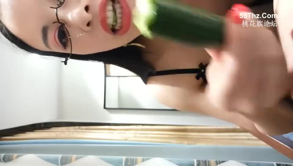 8806