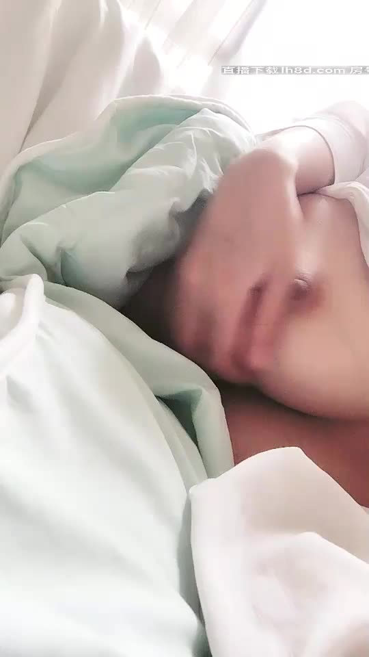 #野味少女心 高颜值短发萌妹子自慰