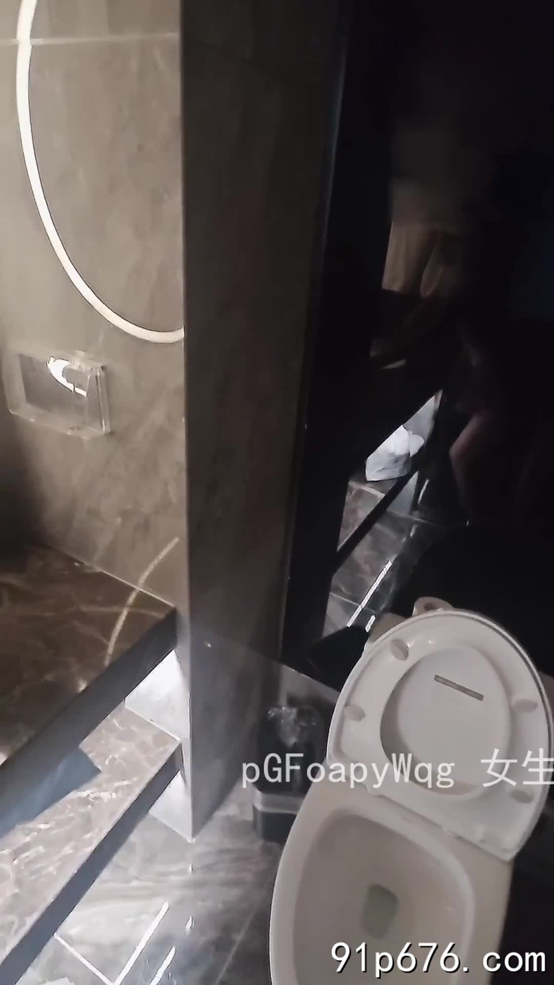 标题: 长腿JK短裙，175cm山东Wf模特镜子前后入内射叫声淫荡收藏: 34作者: #2802834    关键词: #长腿 #JK #短裙 #175cm #山东 #Wf #模特 #镜子 #后入 #内射 #叫声 #淫荡
