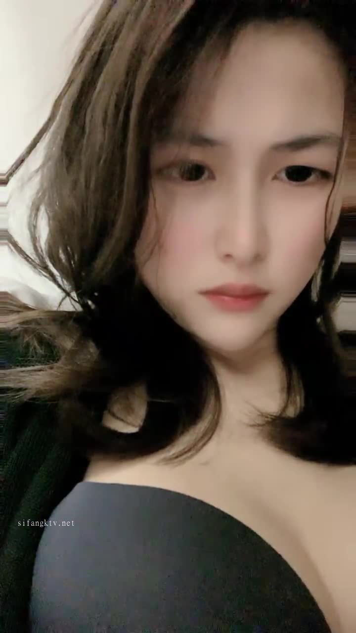 #宝贝贝儿【宝贝贝儿】极品大学生！宿舍大秀~道具自慰！秒射~颜值真的高，白白嫩嫩，让人喷鼻血了精选福利视频