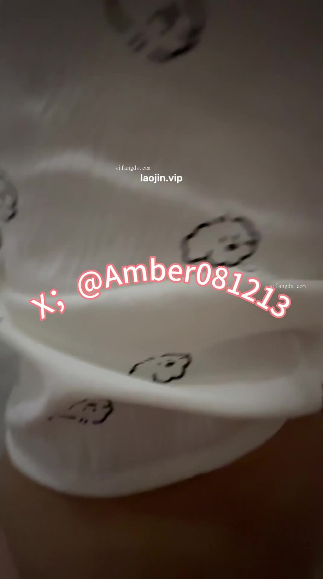 2025年7月，真实约炮大神，【Amber】，小红书的饥渴小少妇，粉白长靴，车震楼梯间做爱，白嫩大奶水汪汪