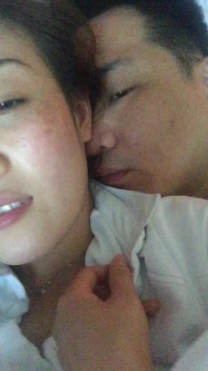 【百度云泄密】中年夫妻性爱自拍记录被泄密流出#泄密 #反差 #自拍 #百度云系列