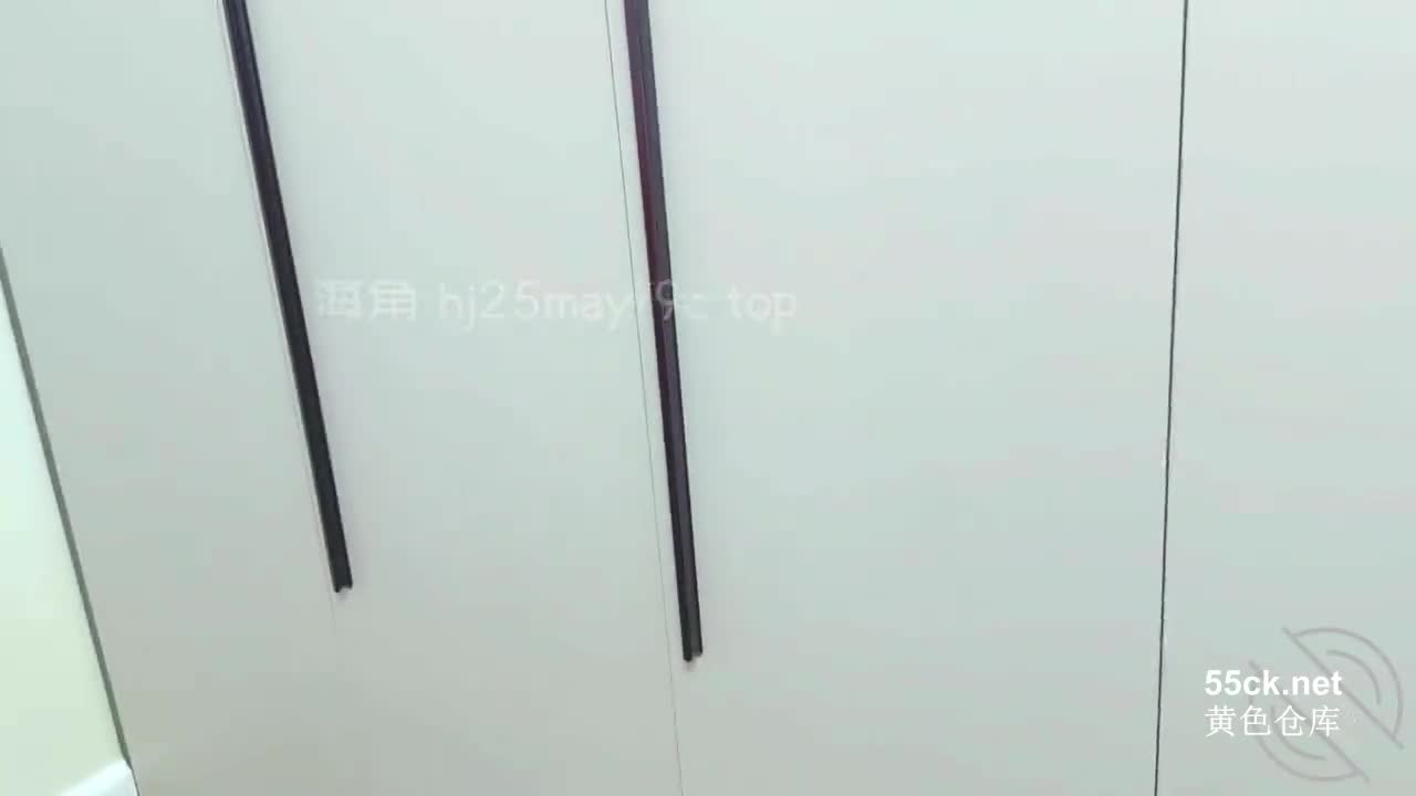 标题: 海角社区和怀孕的姐姐正在水深火热老爸突然查房