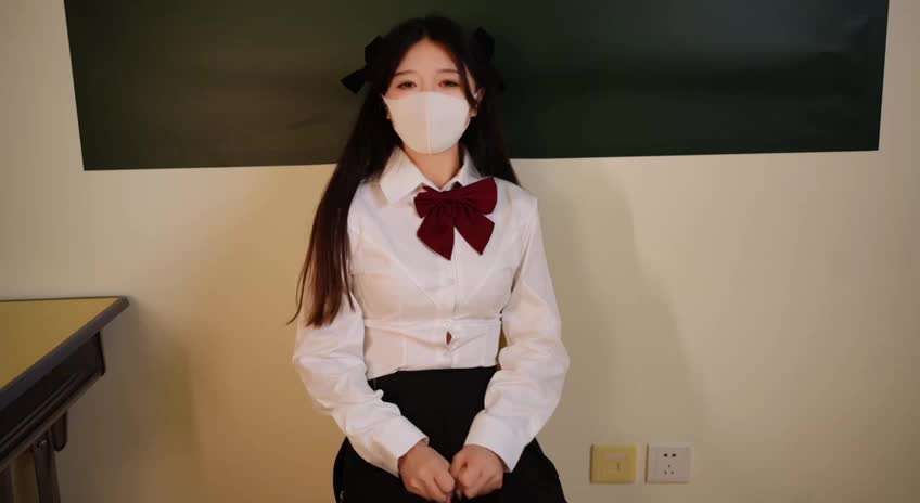 糖心福利姬 #桥本香菜 jk少女不服从管教顶撞老师禽兽老师可不会惯着她扒开内裤就是猛烈抽插小穴 灌满精液才拜倒在肉棒的淫威下