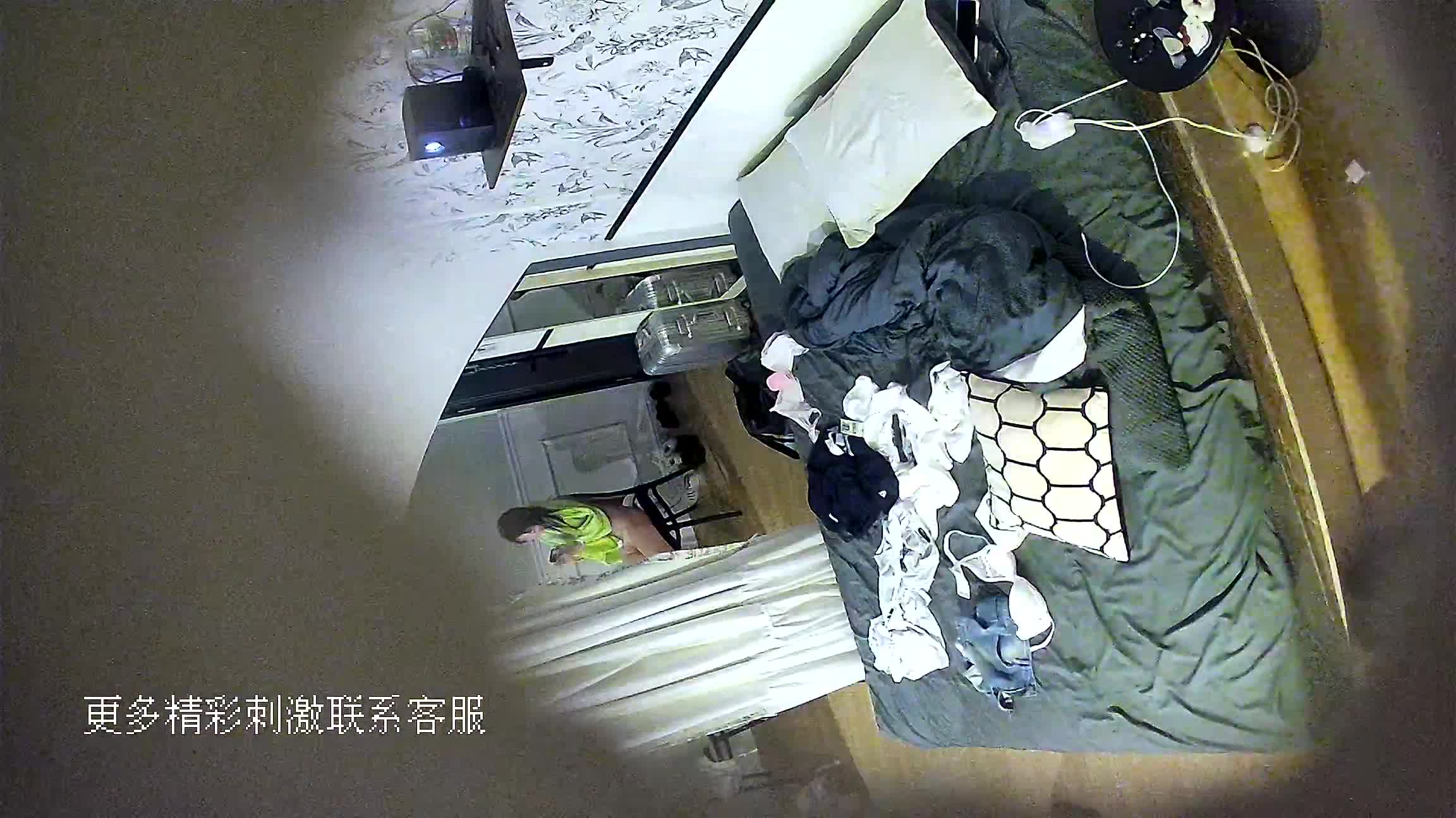 酒店偷拍学生妹和男友开房深夜啪啪清秀可人身材一流主动含鸡巴