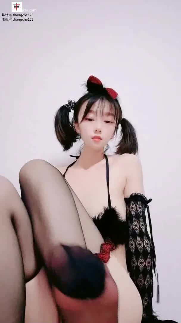 #小妲己|#小萝莉  #爱丽丝吖 #小改改吖 #小改改经典骚货依旧骚，鼻贴已拿掉：爆乳肥臀马尾辫，长腿插穴清纯星濠娱乐城首存包赔二选一