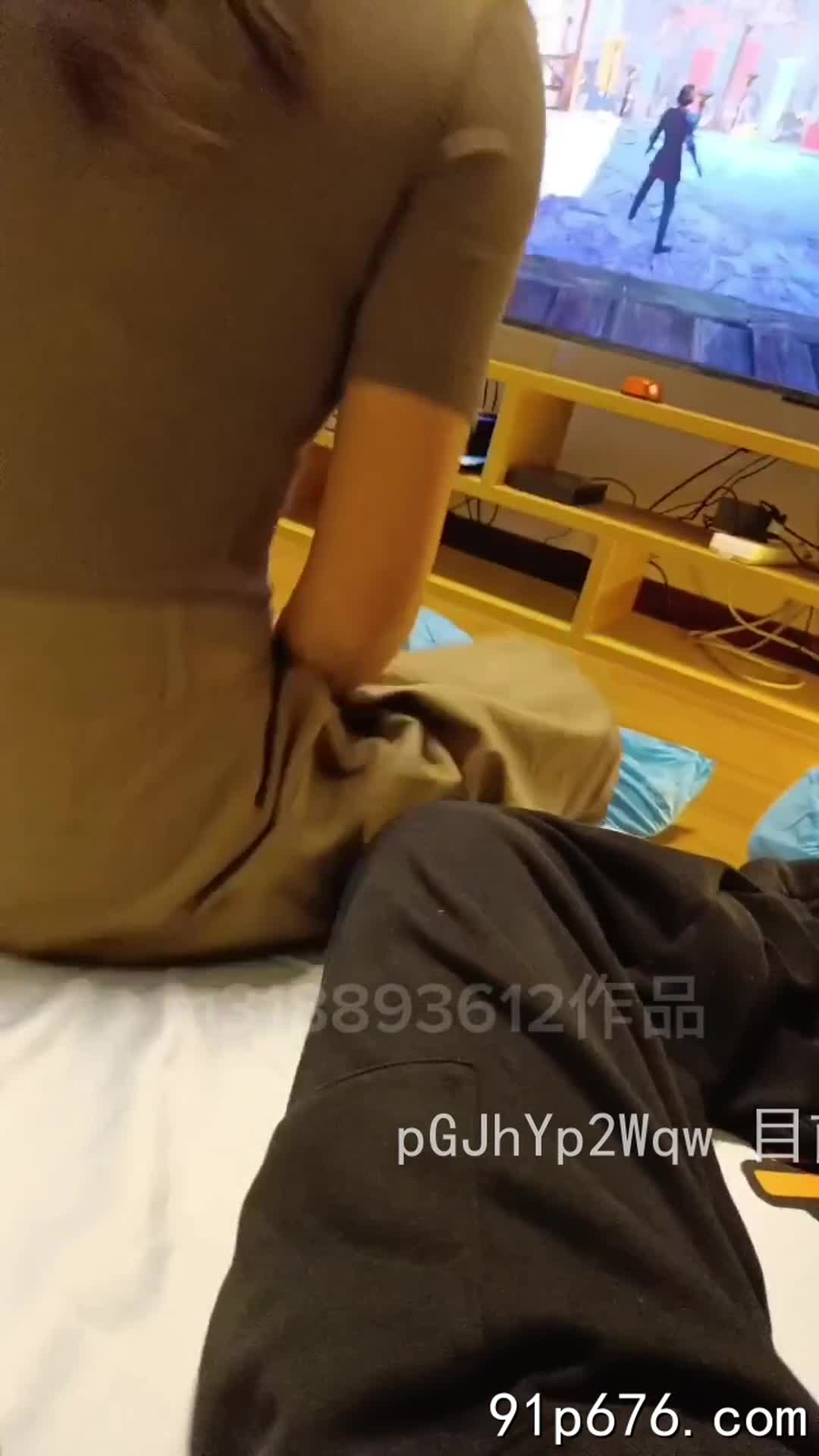 标题:  老公是公安人妻3次见面最后私人影院拿下收藏: 283作者: #M318893612 关键词: #老公 #公安 #人妻 #见面 #最后 #私人 #影院 #拿下