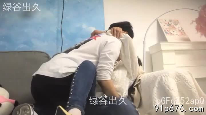 标题: 强吻阿姨，你才多大你要操我，19岁操40岁阿姨收藏: 461作者: #绿谷出久 关键词: #强吻 #阿姨 #操我 #19 #40 #阿姨
