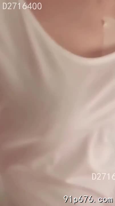 标题: 偷情泄密漂亮熟女阿姨偷情小伙想要想要快点痒痒#广告合作 @cypdp。每天更新视频，大家多分享给朋友。不限制转发分享和下载。 关键词: #偷情 #泄密 #漂亮 #熟女 #阿姨 #偷情 #小伙 #想要 #想要 #快点 #痒痒
