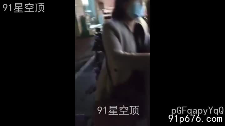 标题: 真实勾搭良家少妇骑电动车约炮，逼得多痒啊送上门被操收藏: 133作者: #91星空顶 关键词: #真实 #勾搭 #良家 #少妇 #电动车 #约炮 #逼得 #多痒 #送上门 #被操