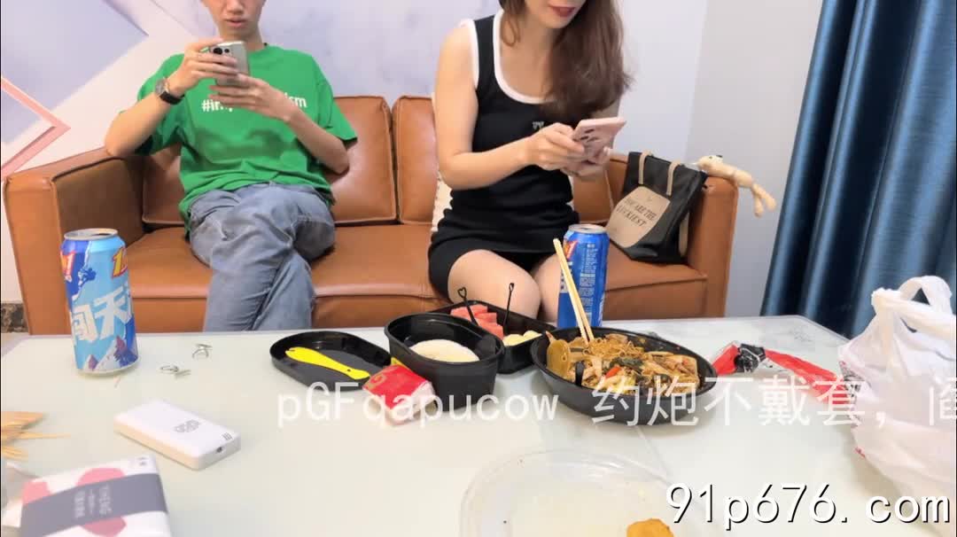 标题: 一开始装矜持 还说自己是慢热型 操进去又让快一点慢了没感觉#广告合作 @cypdp。每天更新视频，大家多分享给朋友。不限制转发分享和下载。关键词: #矜持 #慢热型 #进去 #一点 #感觉