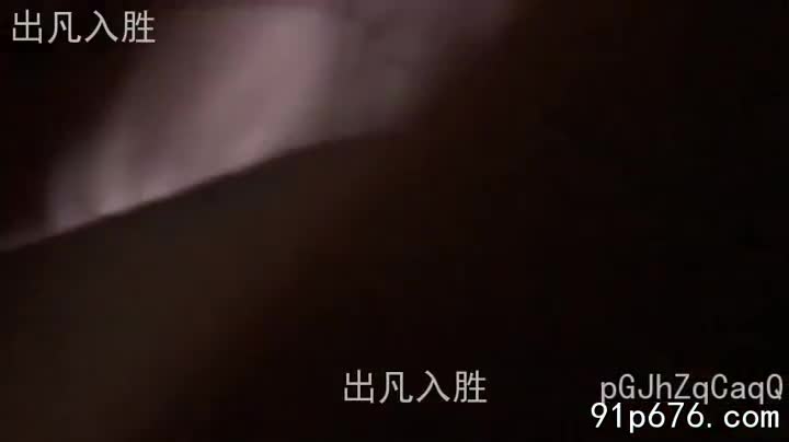 标题: 极品身材！黑丝白袜小姐姐！收藏: 200作者: #出凡入胜    关键词: #极品 #身材 #黑丝 #白袜 #小姐姐