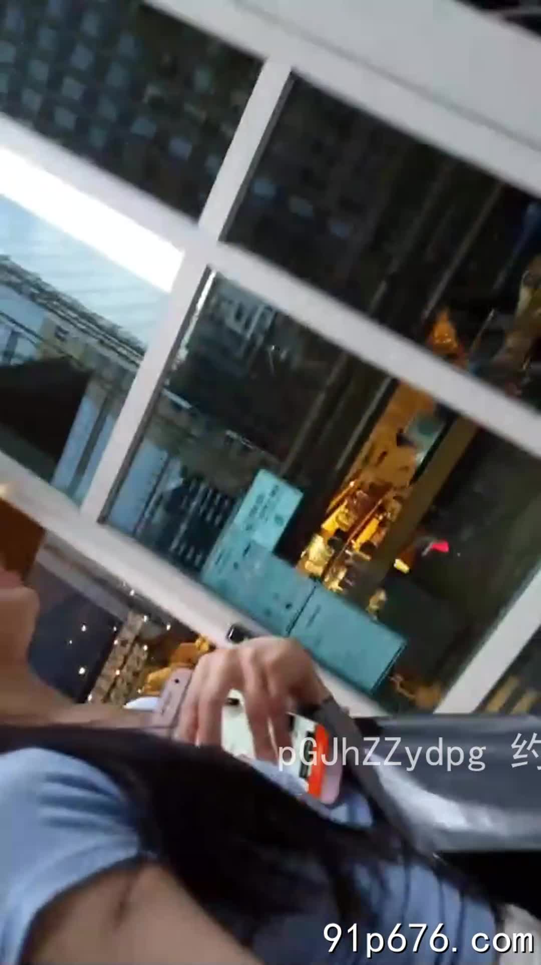 标题: 艺术生身体柔软，完美融合，女主颜值非常高，非常清纯，但是超级反差收藏: 21作者: #jiaermaomi    关键词: #艺术 #身体 #柔软 #完美 #融合 #女主颜值 #非常 #非常 #清纯 #超级 #反差