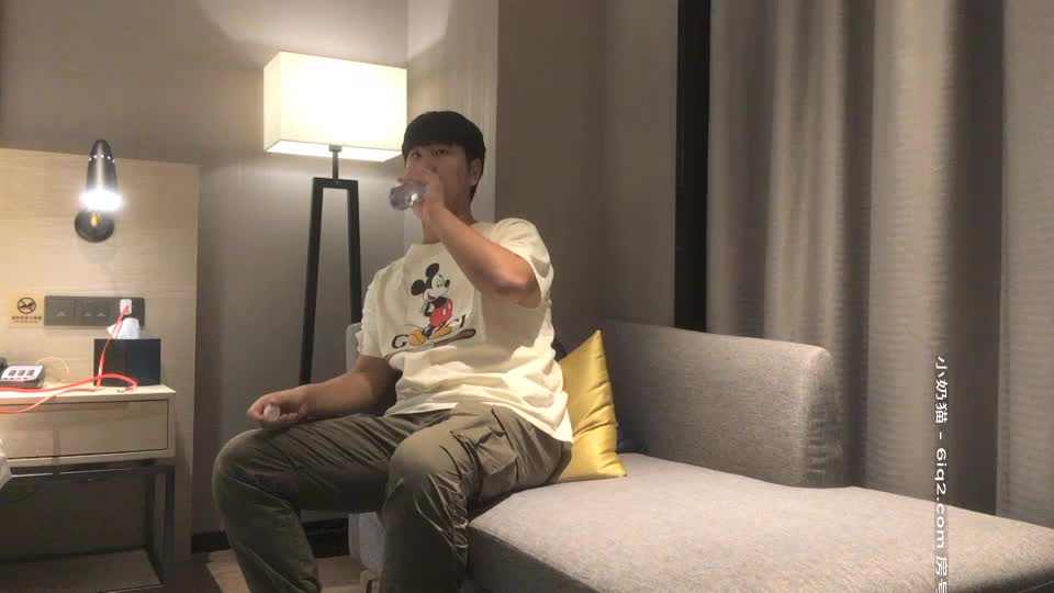 小宝寻花 丰满少妇搜片全能工具：点此查看更多