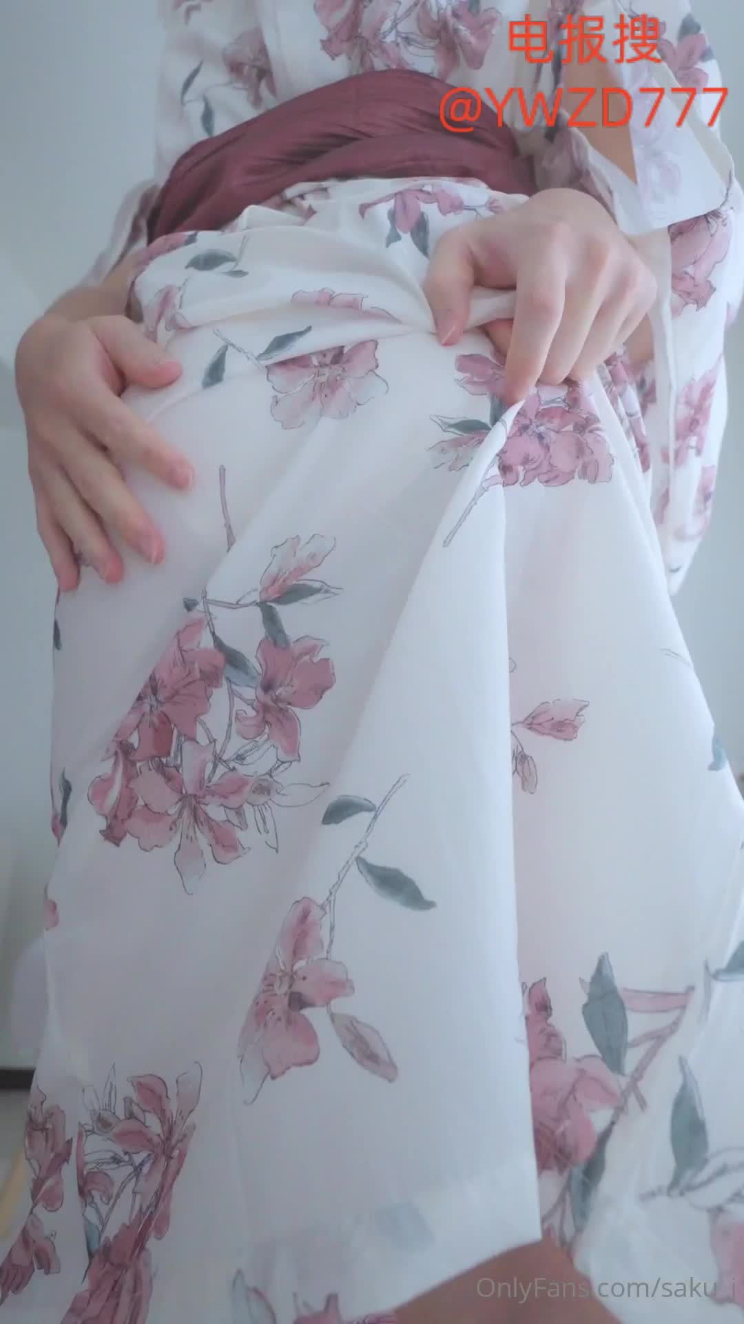精选视频  日本足控福利姬Saku_J 小巧嫩妹 技术高超 bb粉嫩 直接射手上把玩~  #萝莉 #少女 #福利姬 #粉嫩