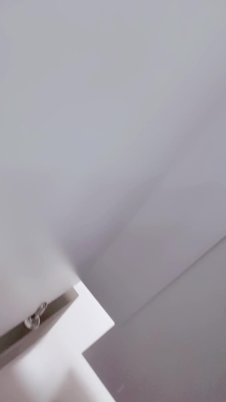 饥渴极品美少妇，勇闯男厕。挑逗蹲坑男子 公共厕所里直接开战#勾引点此查看更多